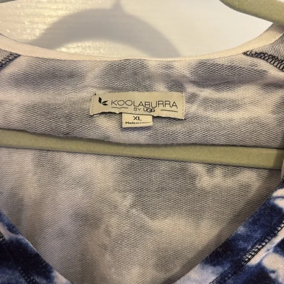 Koolaburra Navy and White Tie-Dye Hoodie XL - Picture 2 of 5